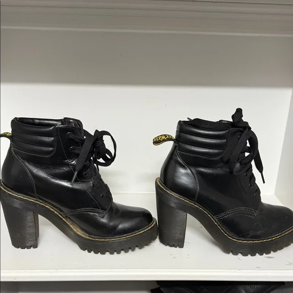 Dr Martens - Picture 3 of 4